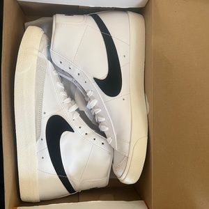 Nike blazer sneakers